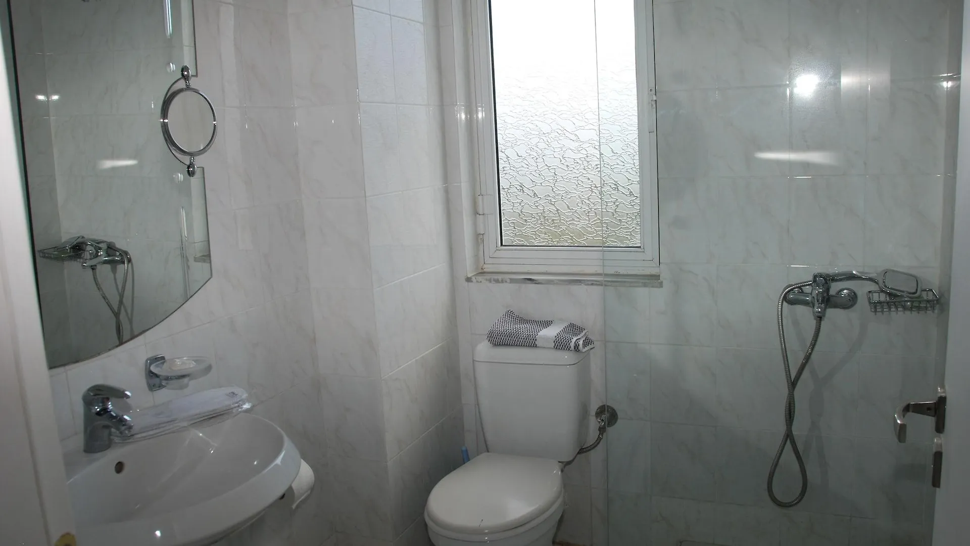 Hotel Saranda  Sarande