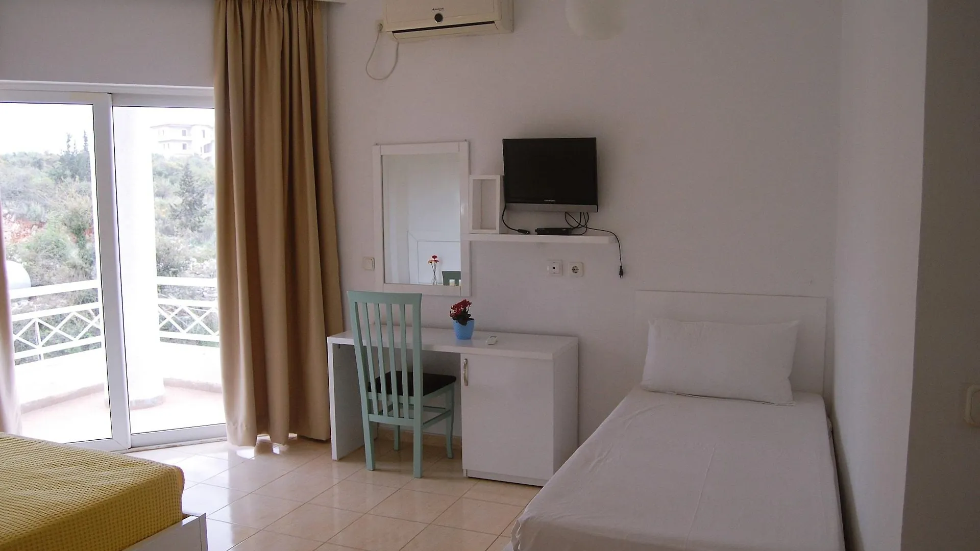 Hotel Saranda Albania