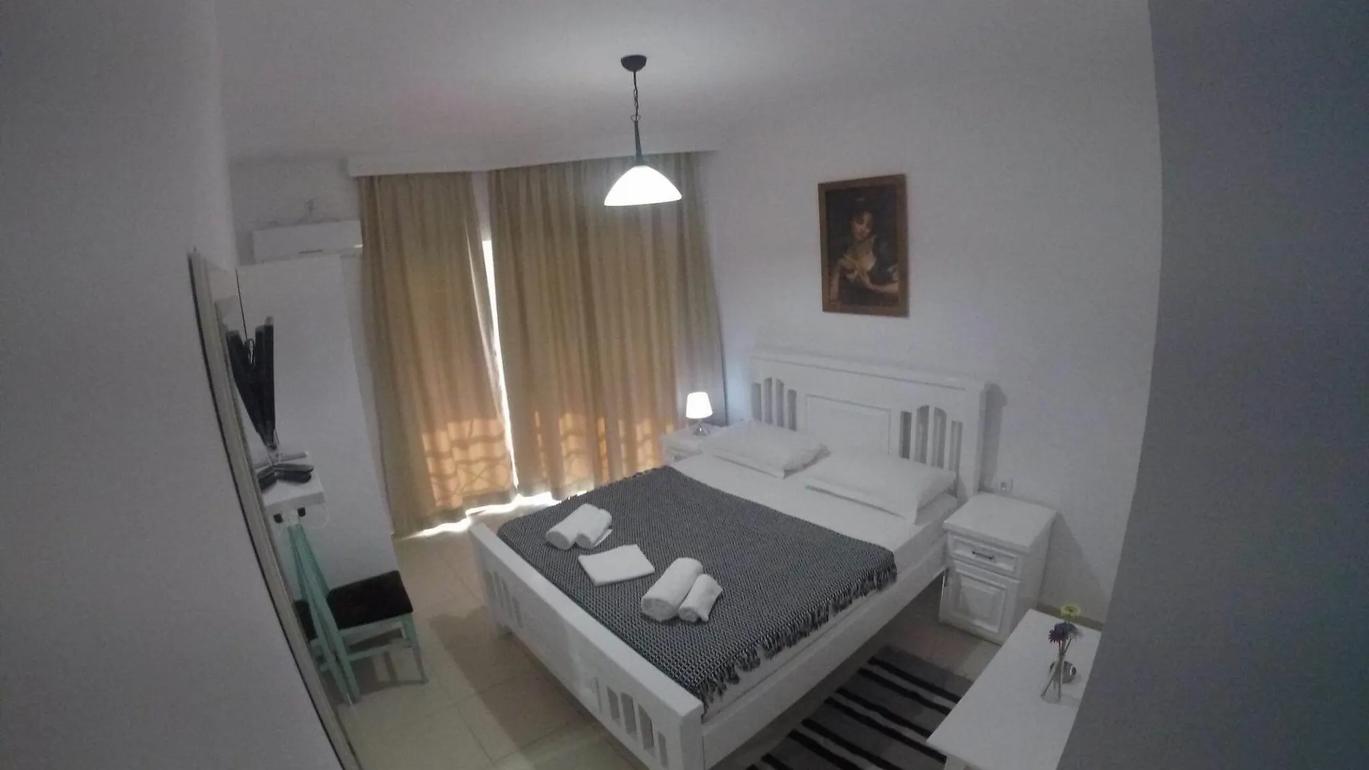 ***  Hotel Saranda Albania