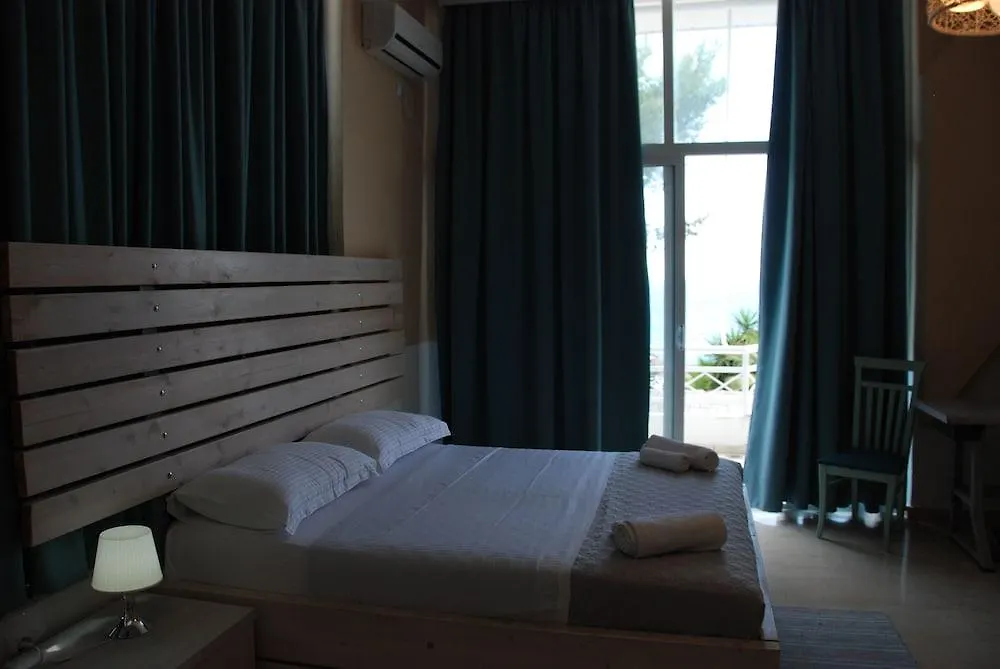 Hotel Saranda 3*, Sarande