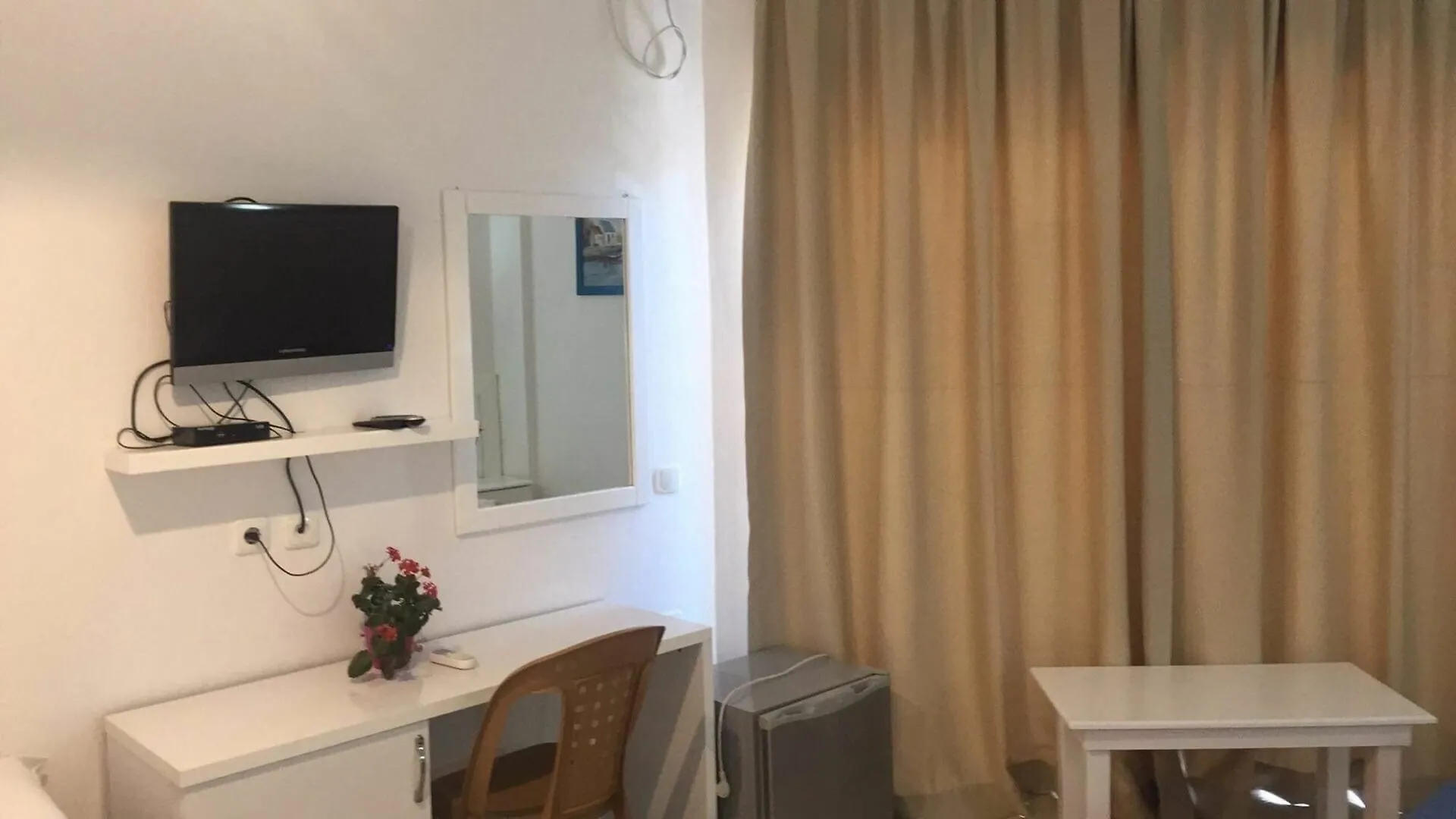Hotel Saranda 3*, Sarande Albania